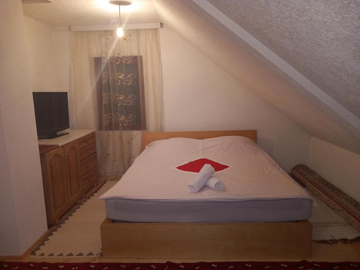 Apartment Little Village Plav Esterno foto