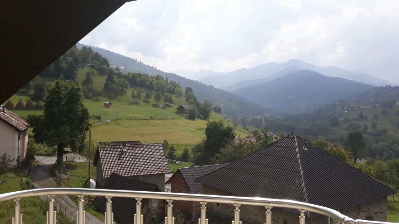 Apartment Little Village Plav Esterno foto